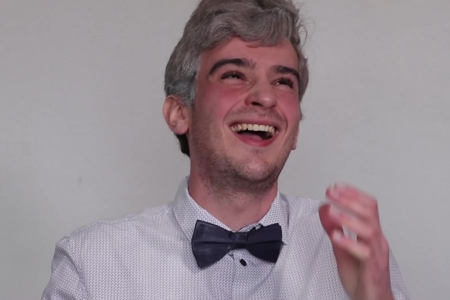 feu Serge Lelama, chef regretté des Cerfs-Volants
